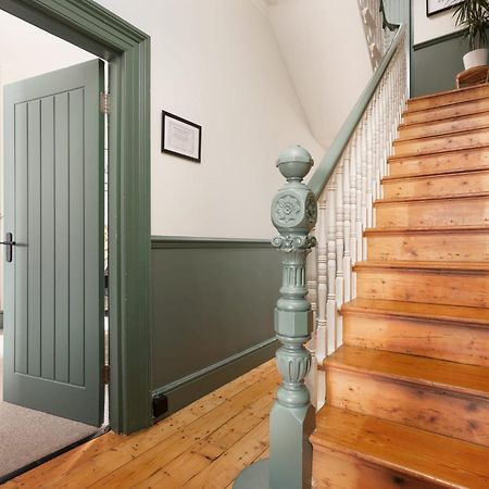 New Luxury For 2024 - Central Plymouth House - Sleeps 10 - Access To Plymouth Town - Close To The Barbican - Pets Welcome - Parking Available - By Luxe Living By Sophia Ngoại thất bức ảnh