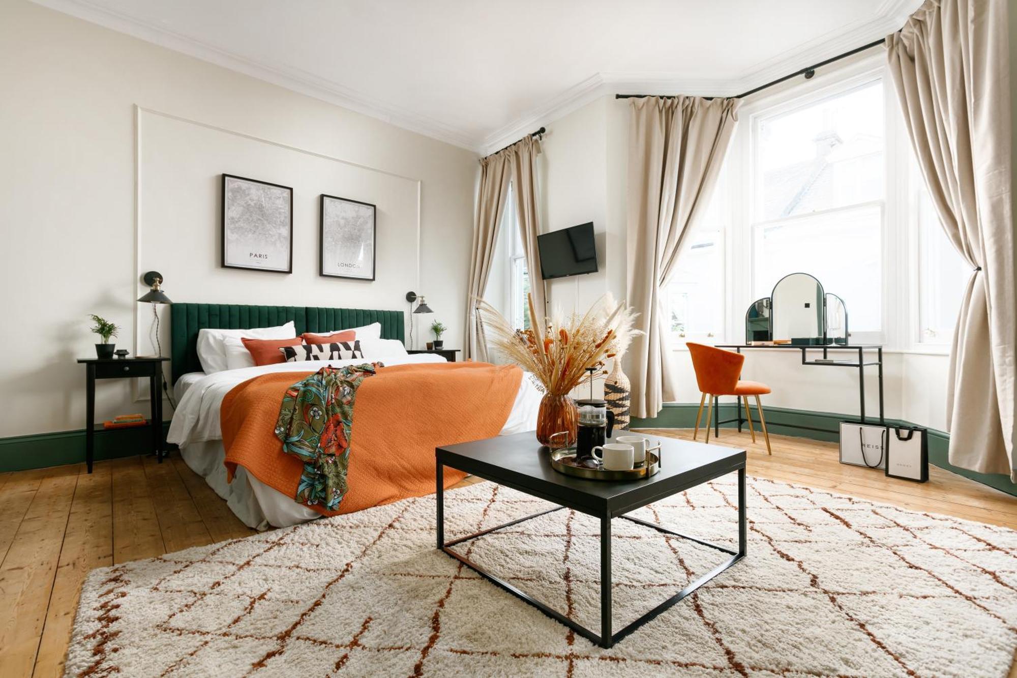 New Luxury For 2024 - Central Plymouth House - Sleeps 10 - Access To Plymouth Town - Close To The Barbican - Pets Welcome - Parking Available - By Luxe Living By Sophia Ngoại thất bức ảnh